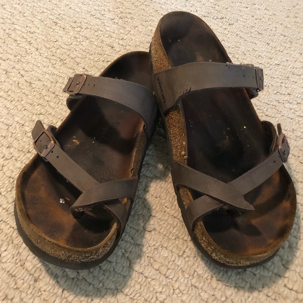 Birkenstock Mayari cross toe sandal